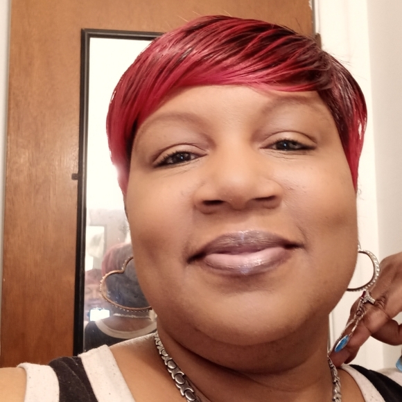 Meet your Posher, Ruby - Picture 1 of 1